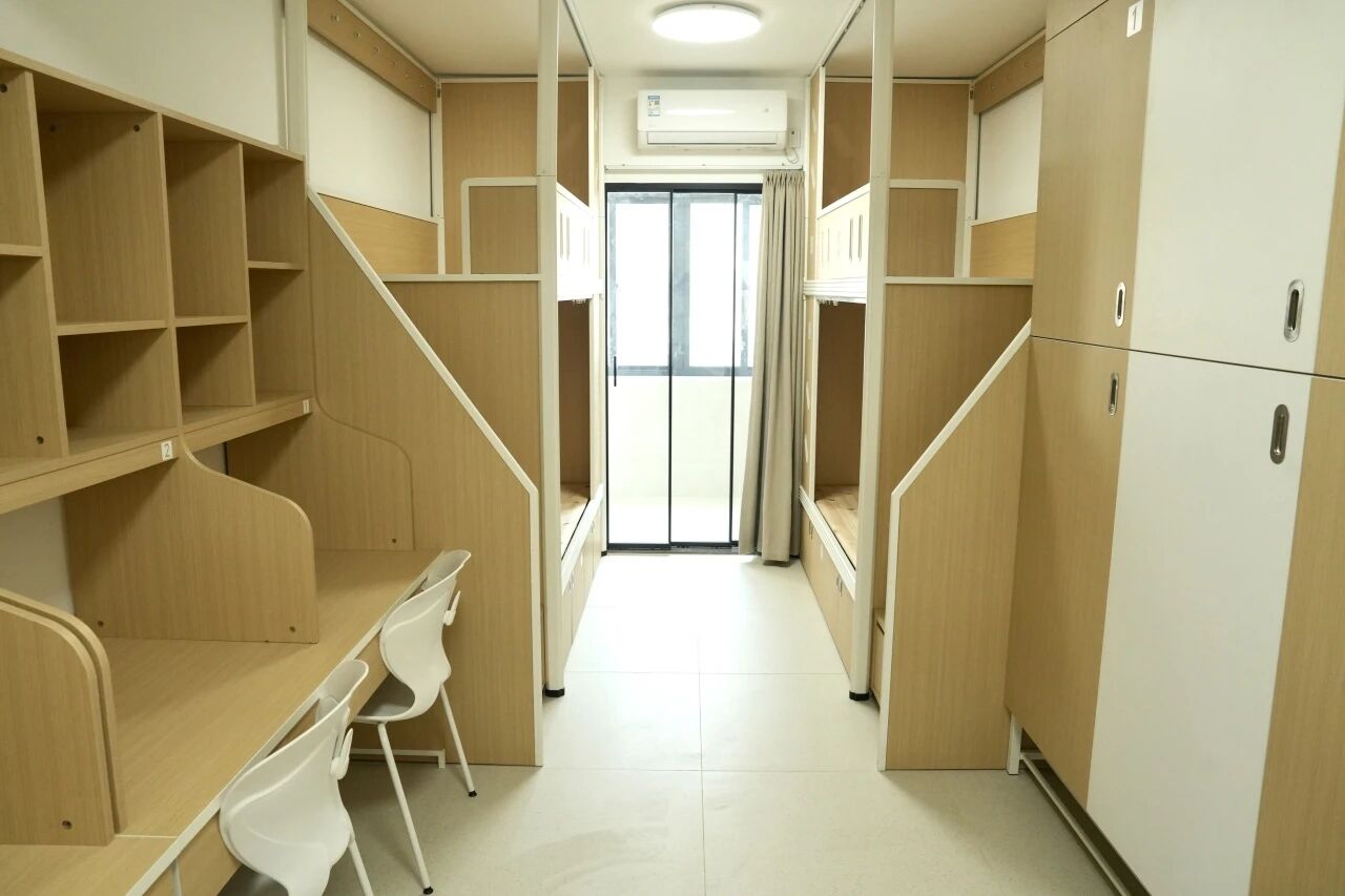 厦门华厦学院宿舍实拍 - 四人间上床下桌